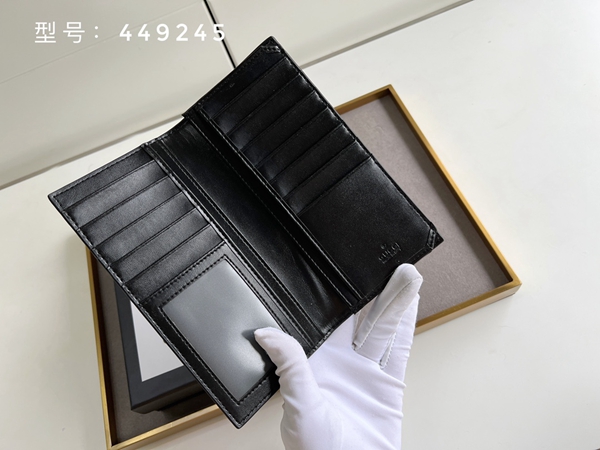 グッチ財布コピー内部構造